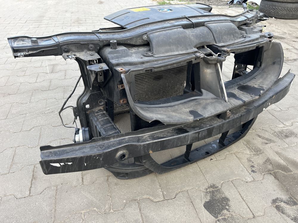 Pas przedni belka wzmocnienie z chkodnicami BMW e90 e91 komplet belka