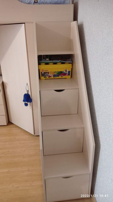 Кровать чердак стенка.