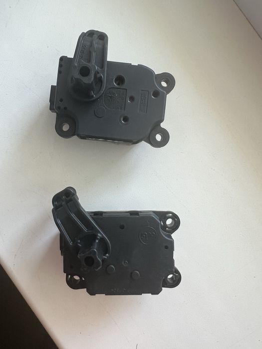 Кроковий двигун пічки Альфа ромео 159