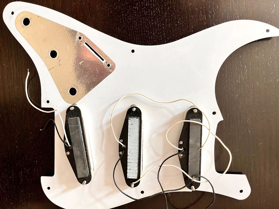 Fender Stratocaster MIJ 1988 + nowy case Gator.