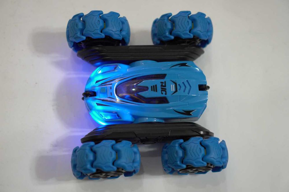 Управление жестами ! Машинка перевёртыш Stunt Car +Пульт на руку