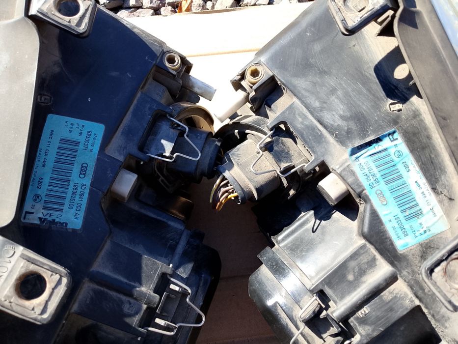 Lampa prawy przód Audi A4 B5 LIFT,8D0941.004AK, 003AK