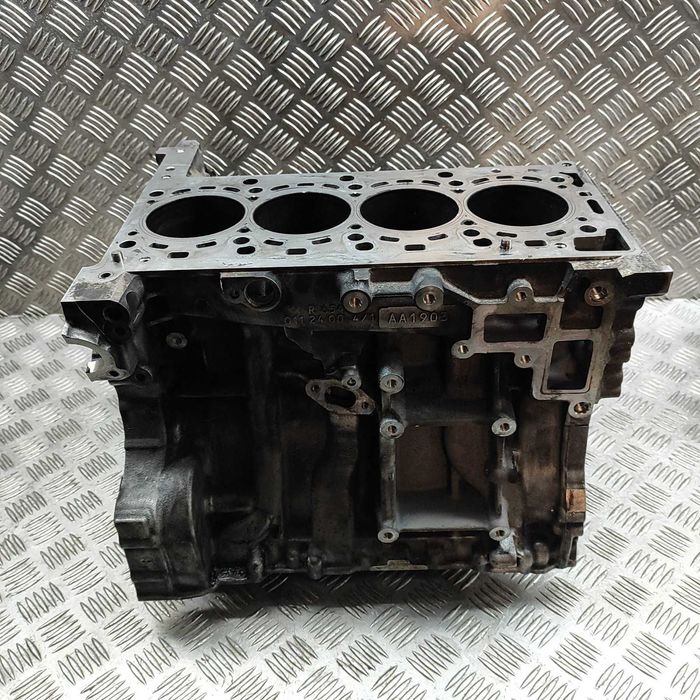 Блок двигуна OM651 OM654 Mercedes Мерседес R6510111401 R6540112400