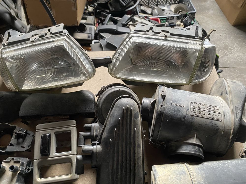 Peças citroen saxo farolins, quadrante, carburador etc..|USADO