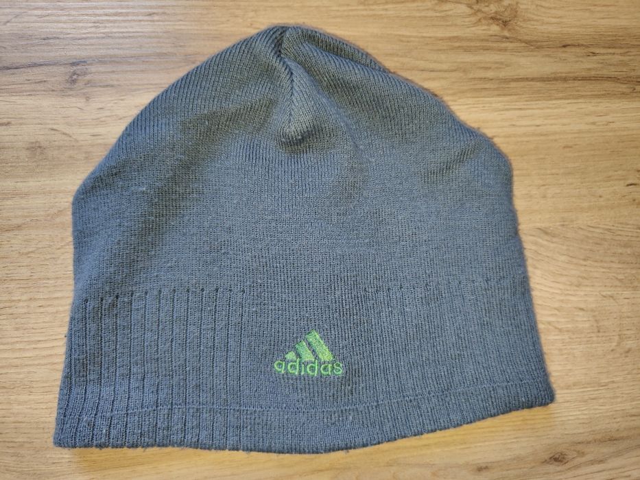 Markowa ciepła czapka na zimę Adidas r XL szara