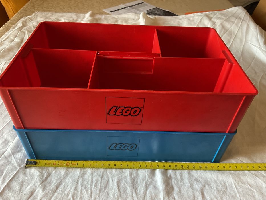 Caixas anos 70 da Lego para arrumação de peças