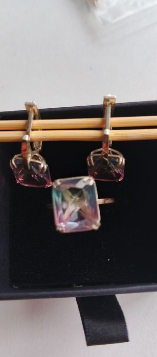 Набір срібний з золотими пластинами(сережки та кільце), з лілово-блаки