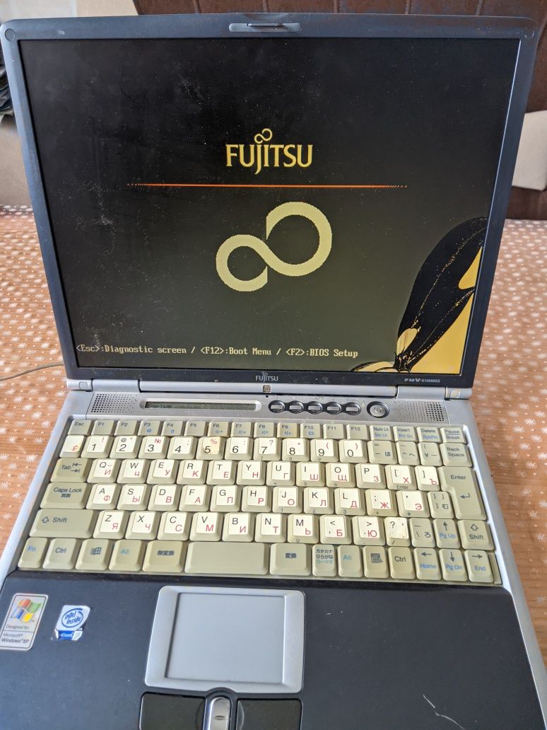 Продам на запчасти ноутбук FUJITSU FMV-6100MG2 (FMV2MG6L2)