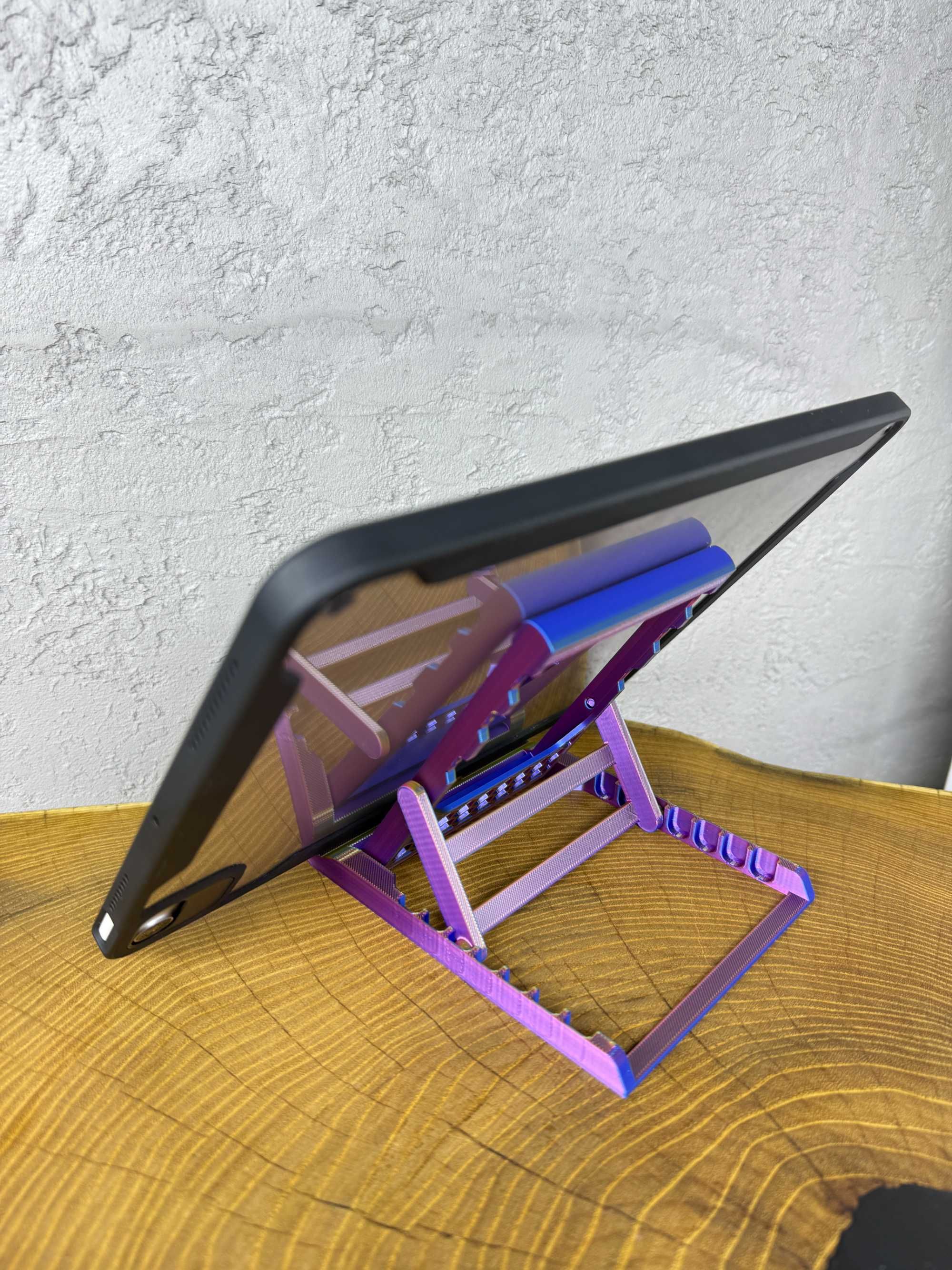 Regulowany stojak, podstawka na tablet/smartfon, druk 3D