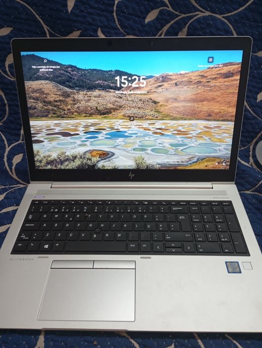 HP i5 ecrã tatil