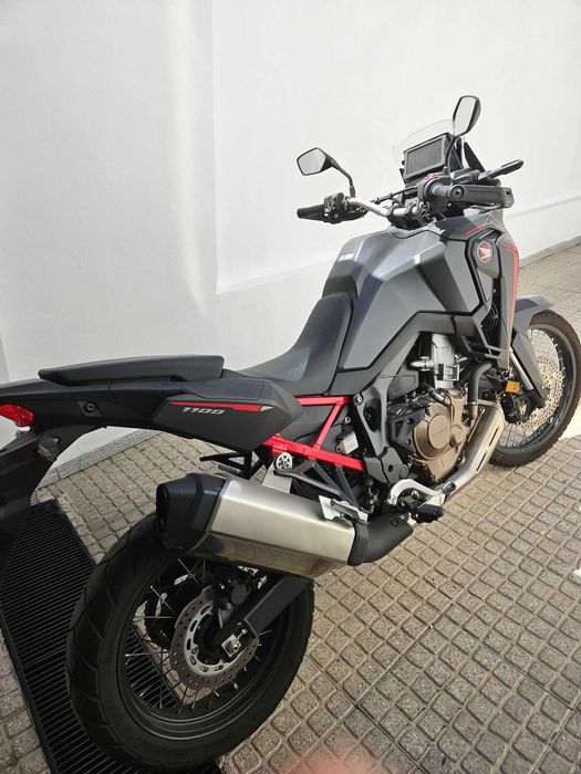 Honda Africa Twin 1100 (Set/2020) - Impecável