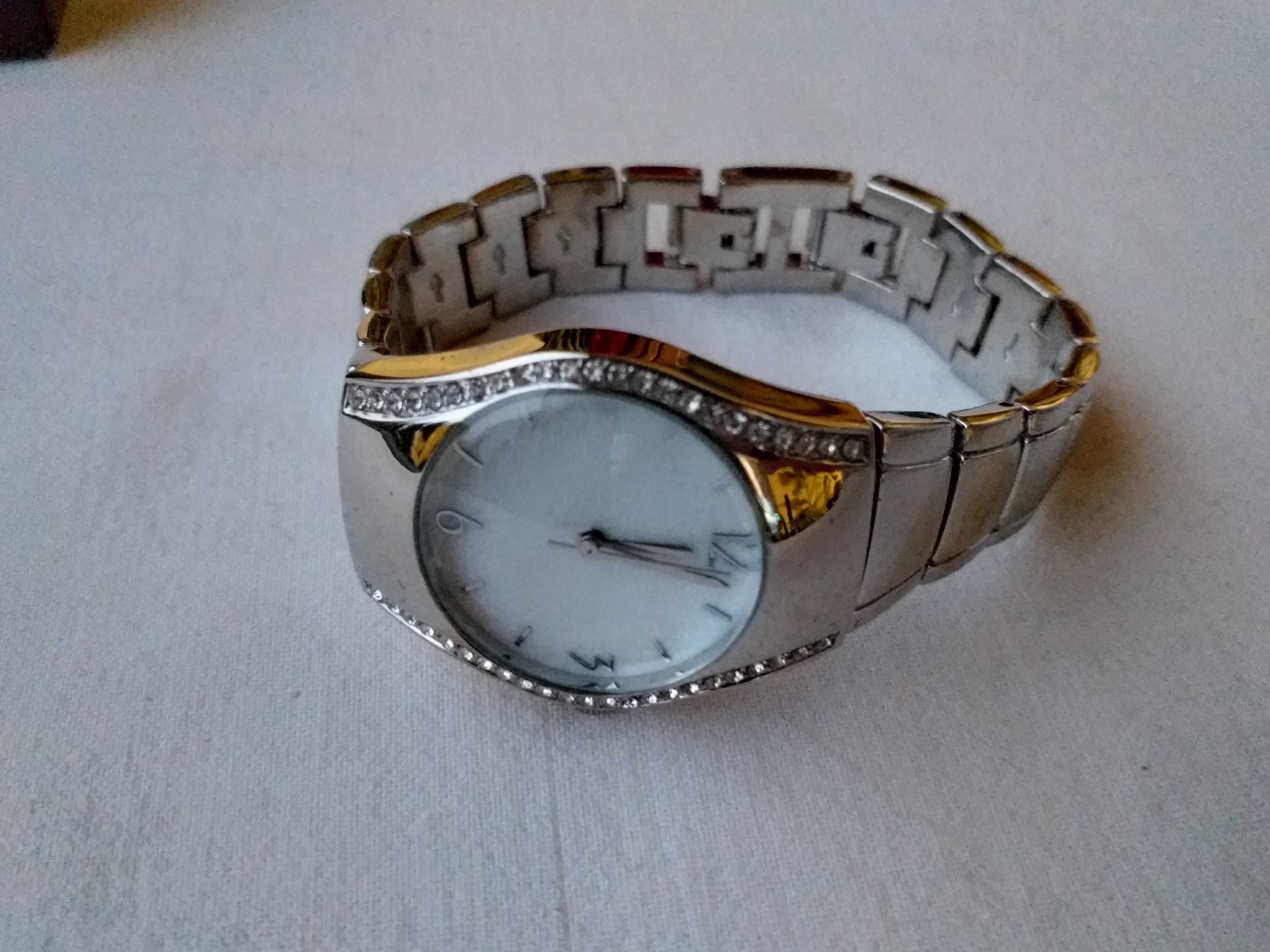 Avon Zegarek damski KERSTIN WATCH nowy #56