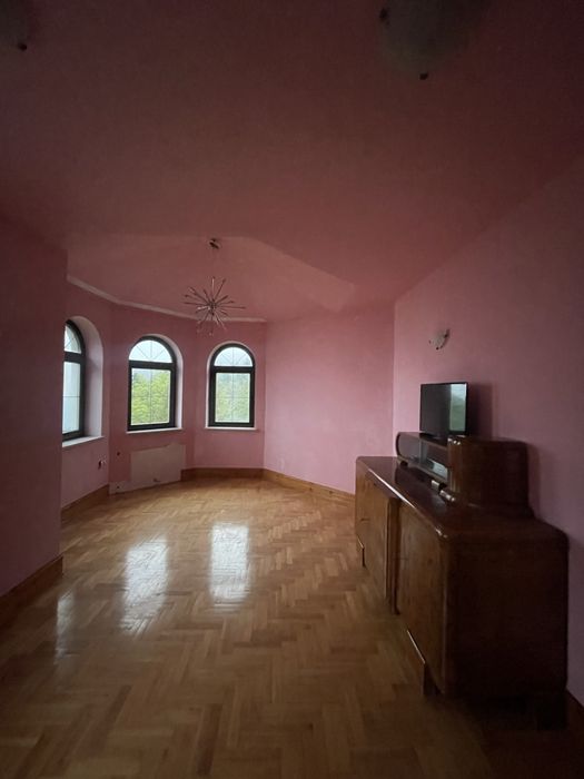 Dom willa w górach z przepieknym widokiem i wierzą