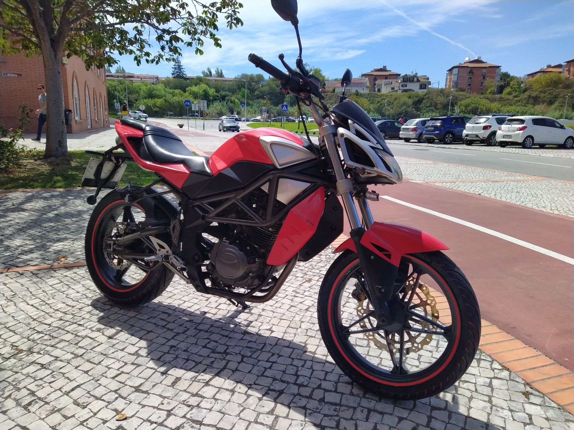 Moto Megelli 125 s