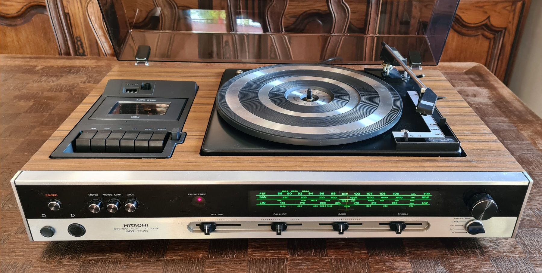 Gramofon Hitachi SDT-2370 Vintage