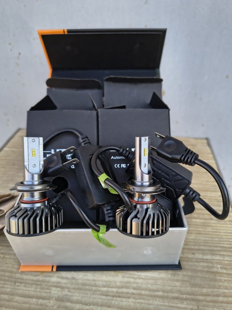 Продам Led лампи Headlight з цоколем Н7