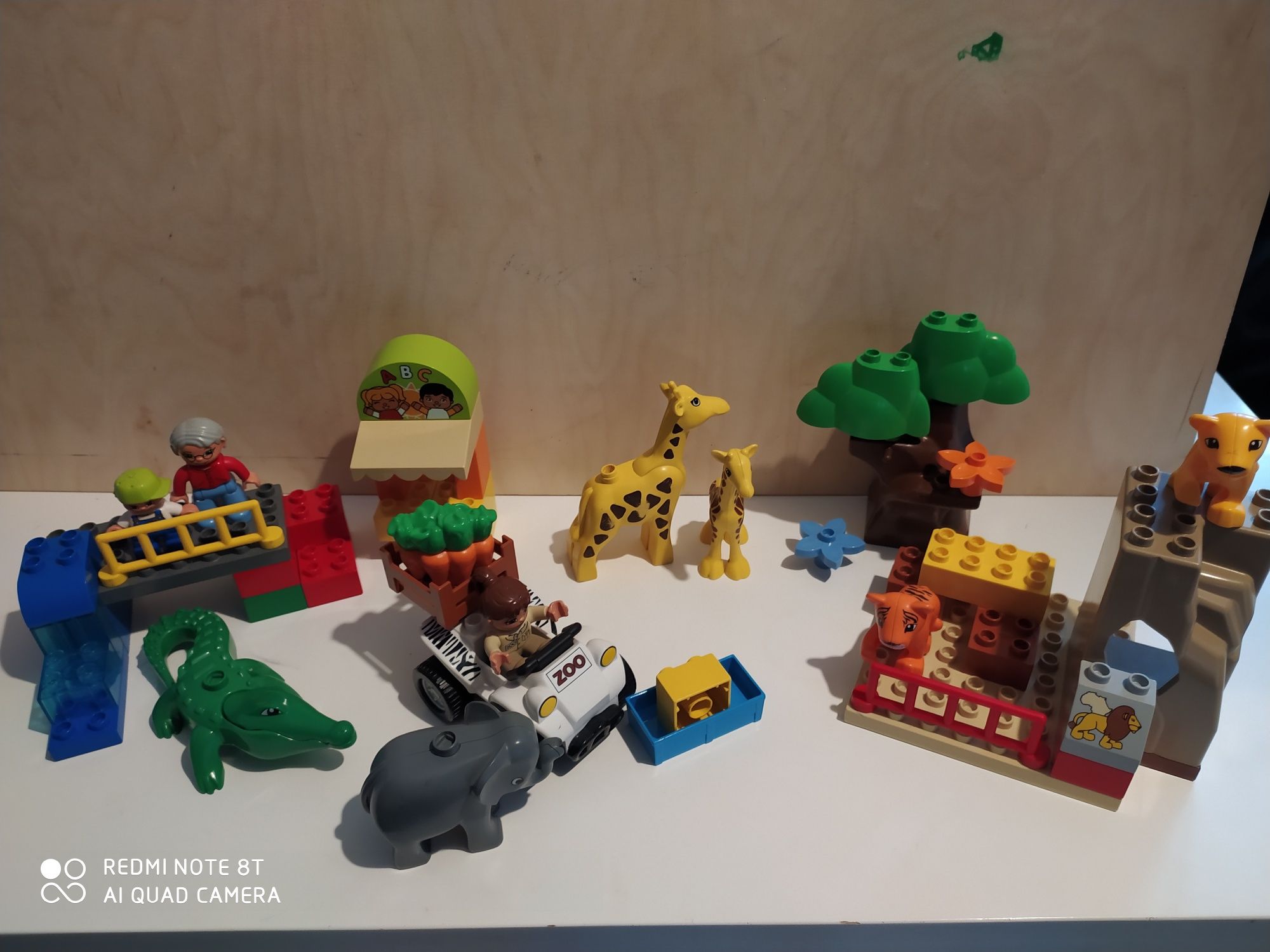 Lego duplo karmienie w zoo zwierzeta