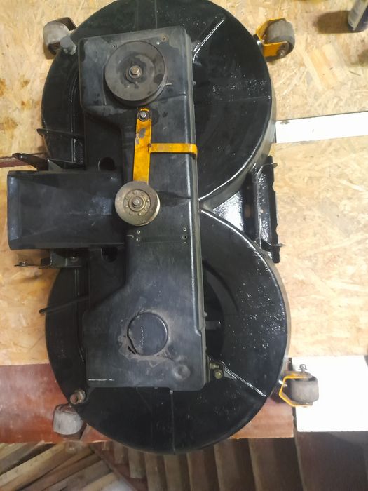 Sprzedam kosisko do traktorka kosiarki aluminium cub cadet