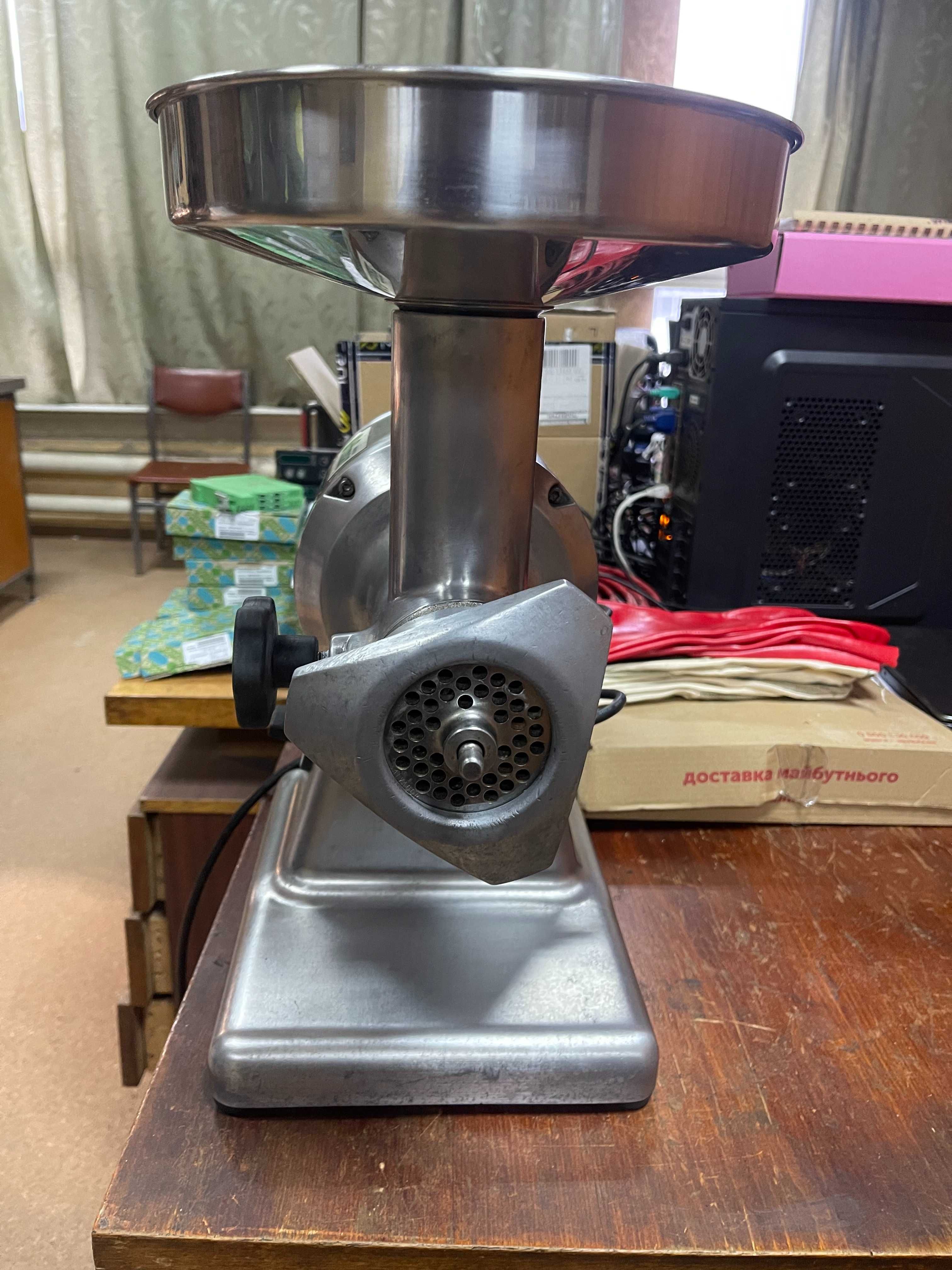 Продам мясорубку промышленную FIMAR TR 12/S 1PH