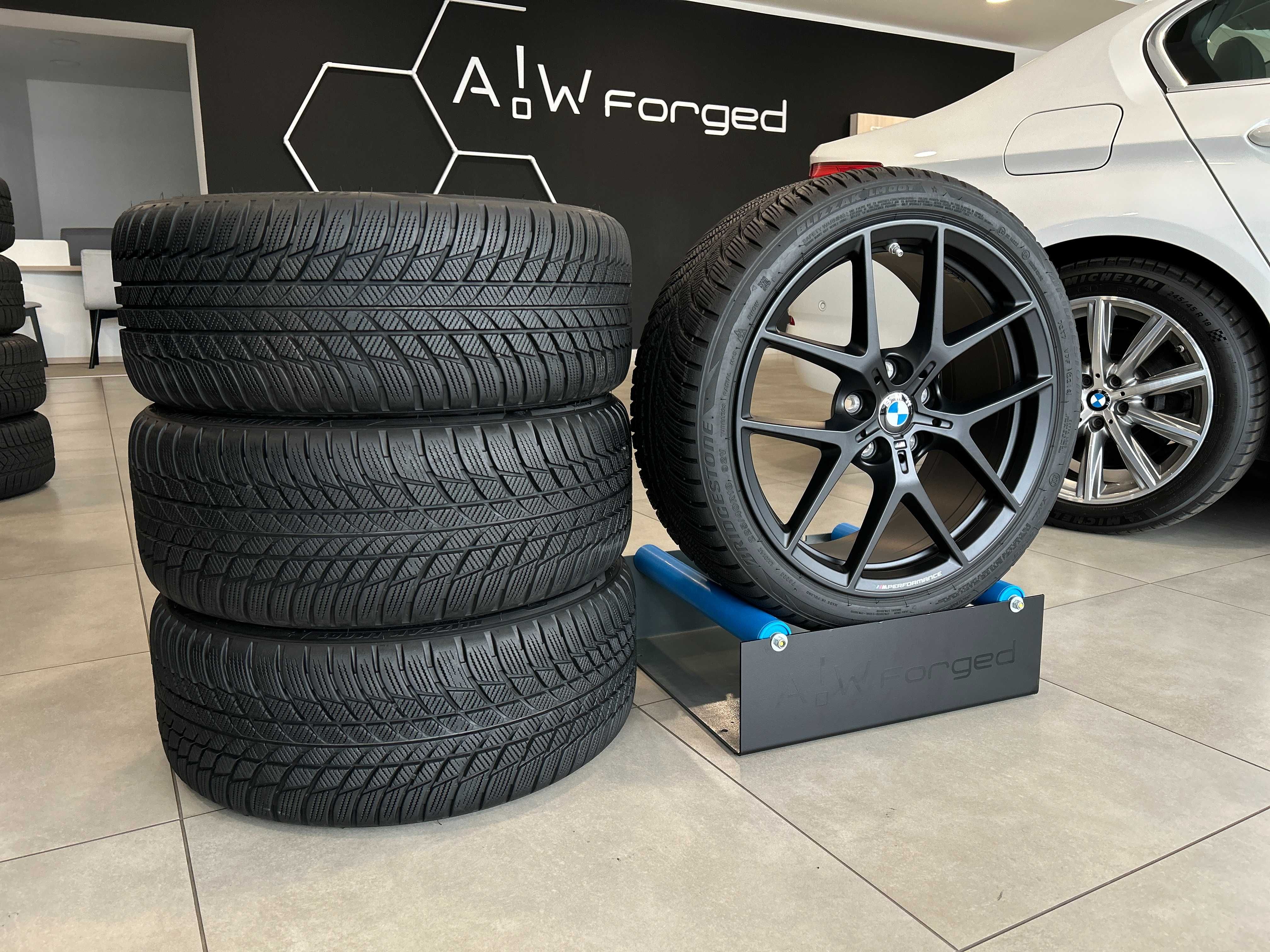 Całe koła Felgi FELGI BMW 1 M1 F40 M-PAKIET  225/40R18 ZIMA