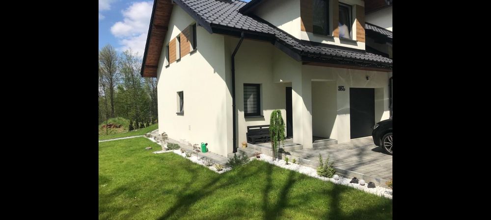 Sprzedam dom  w zabudowie bliżniaczej prywatny ogród