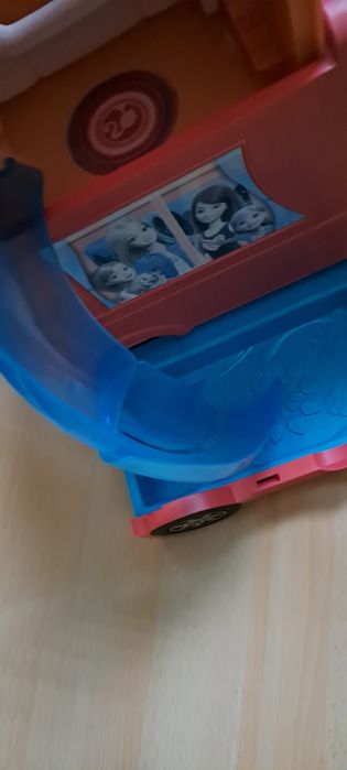 Trzy worki zabawek dla dzieci