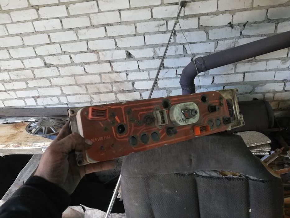 Приборна панель на волгу волга