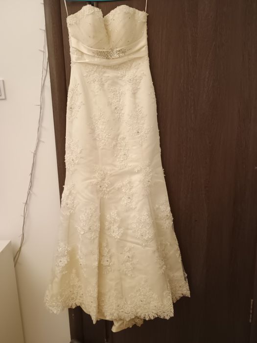Продаю весільне плаття бу ,дуже гарне