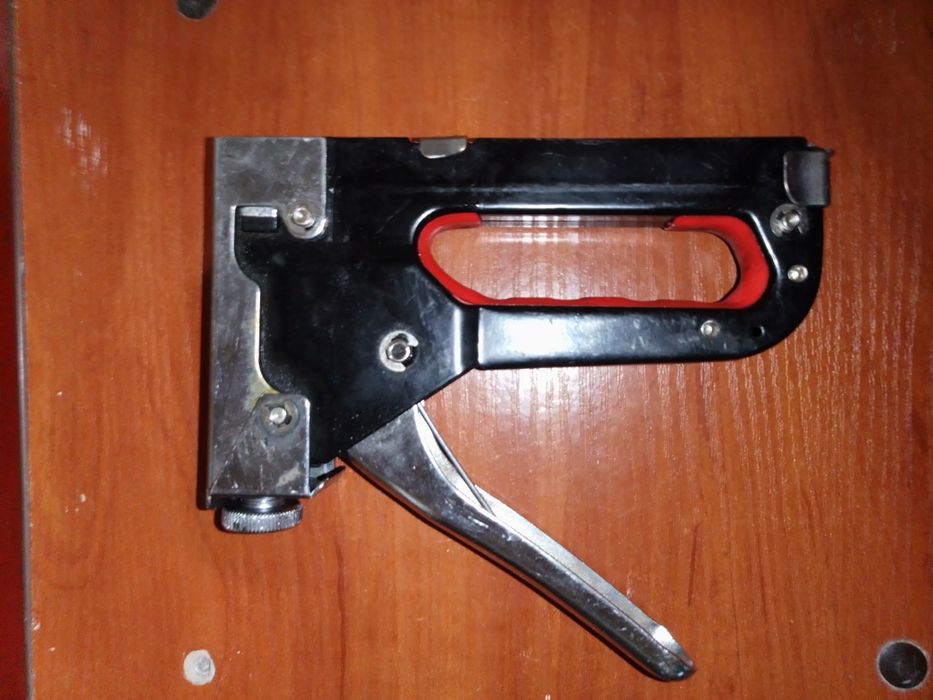 Степлер неробочий