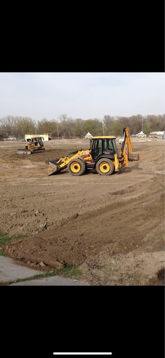 Оренда екскаватор навантажувач