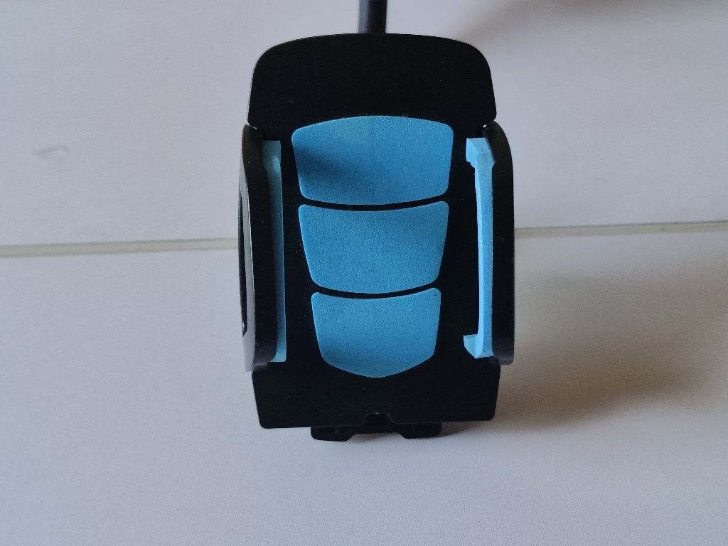Uchwyt na telefon, smartfon z przyssawką