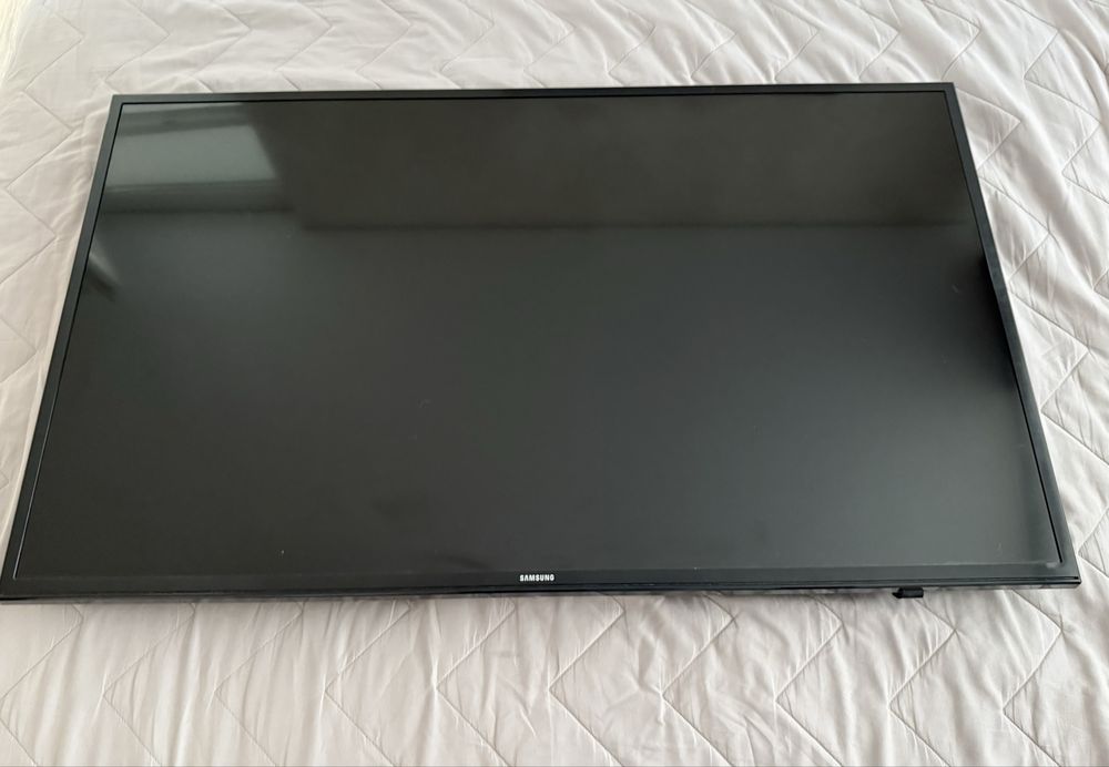 Телевізор Samsung UE43KU6000