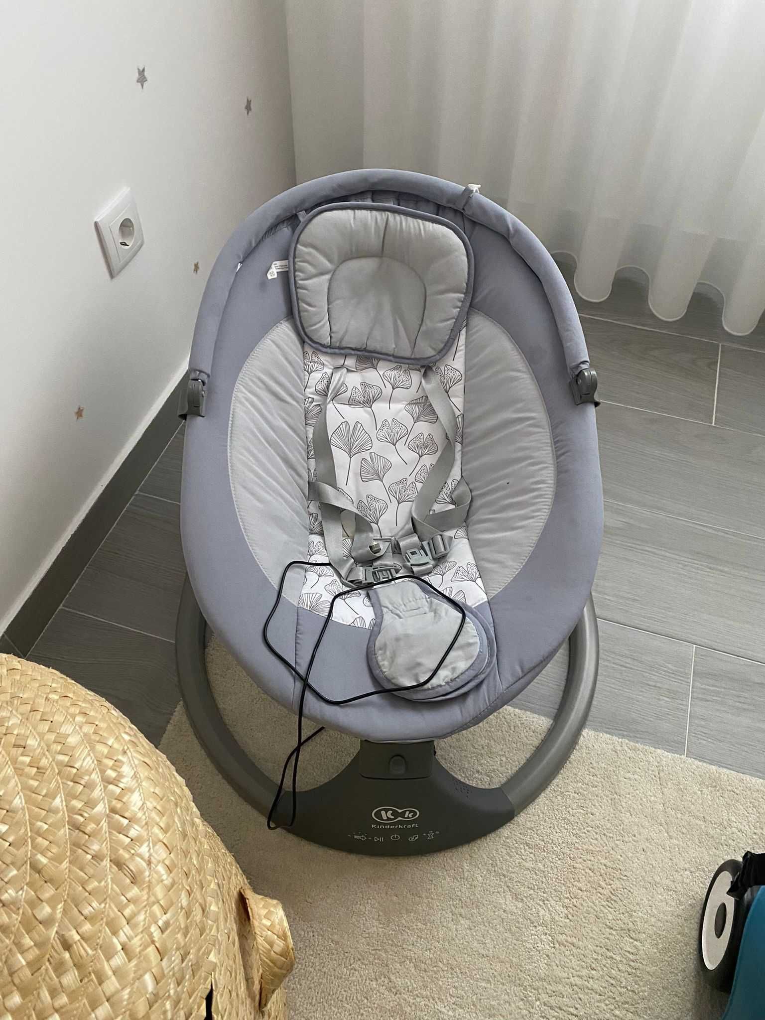 Espreguiçadeira bebé Kinderkraft LUMI + Música - Excelente estado!