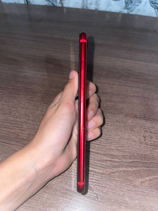 Apple 8+ на запчастини