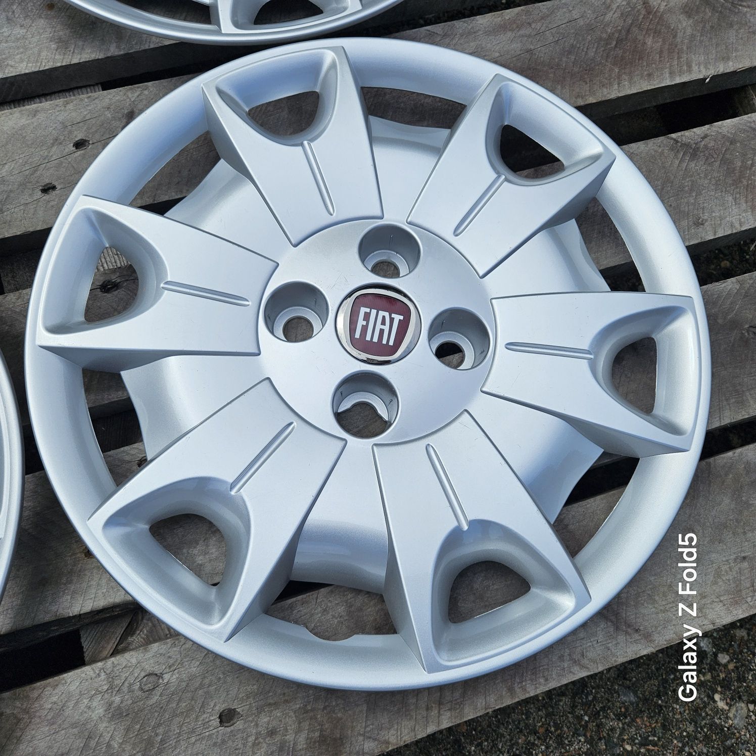 Nowe kołpaki 14 Fiat Panda Fiorino Qubo 500 Doblo 4x98