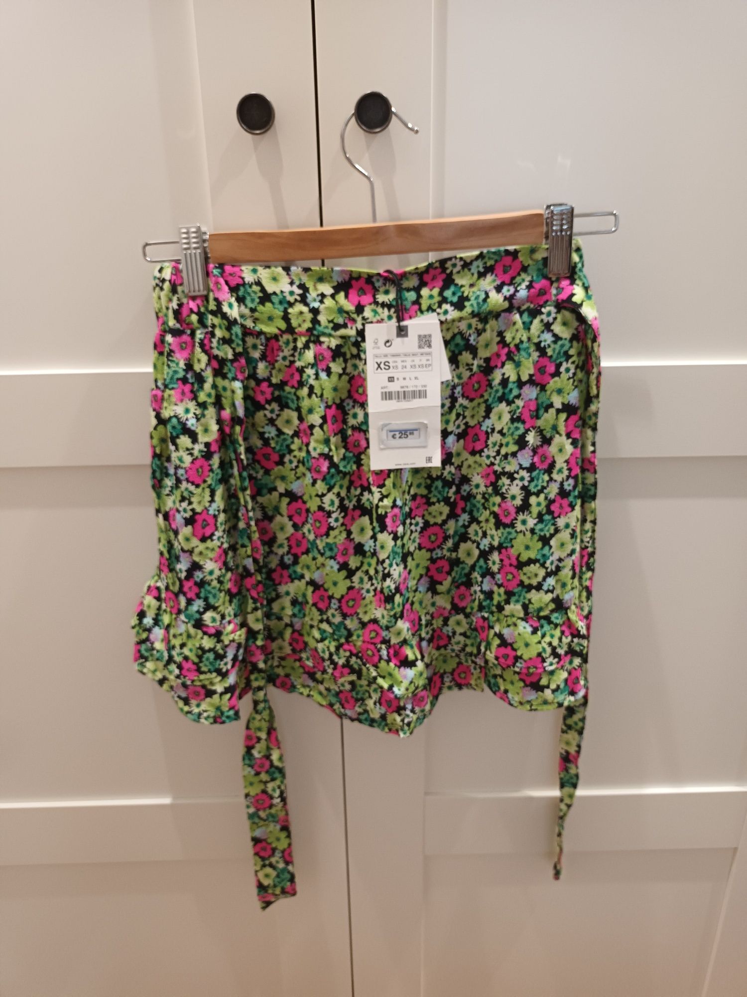 Saia calcao zara novos