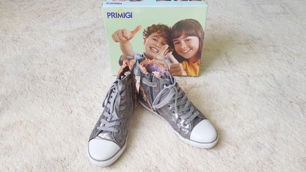 Primigi деми-сезон ботинки кроссовки кросы для подростка девушки 39 р.