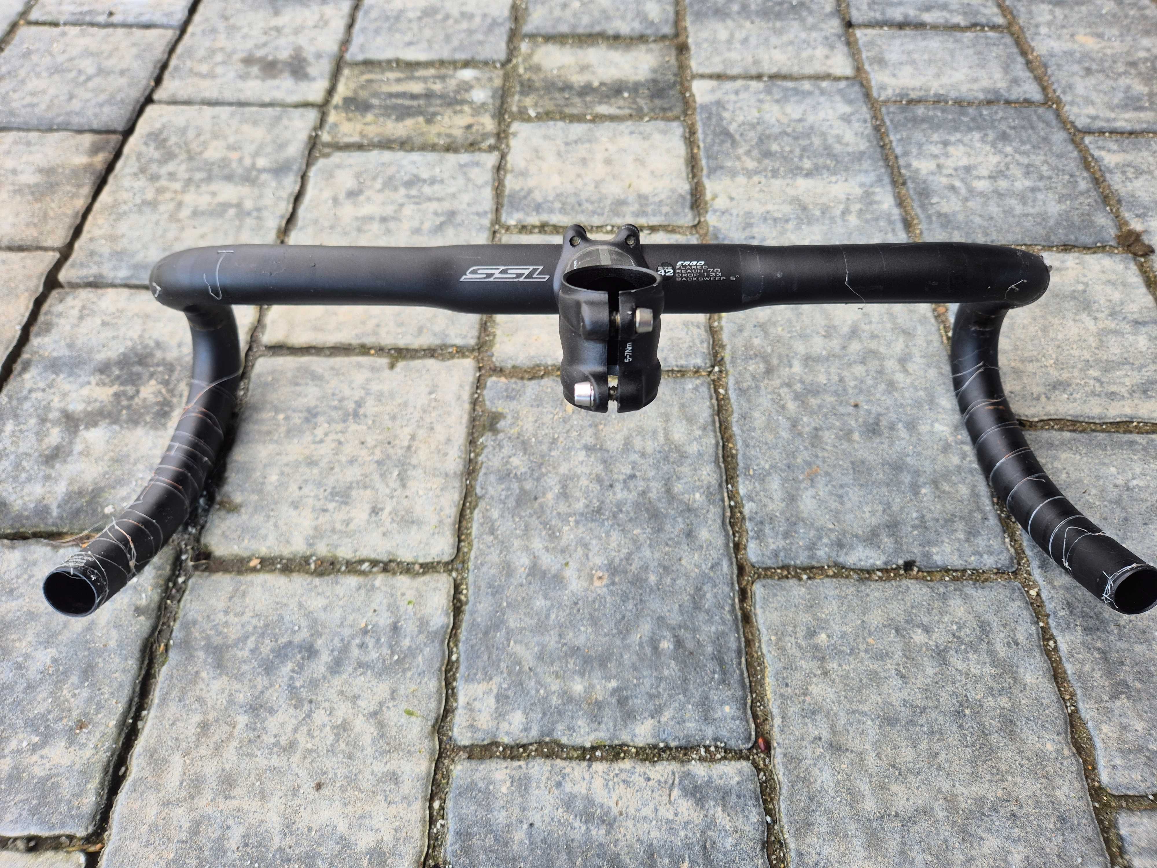 Kokpit Supra Speed Line Ergo 42 cm (z mostkiem)