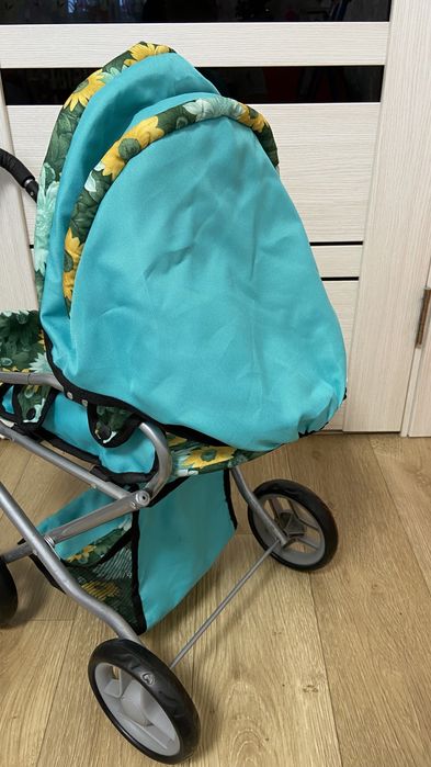 Дитяча каляска для ляльок