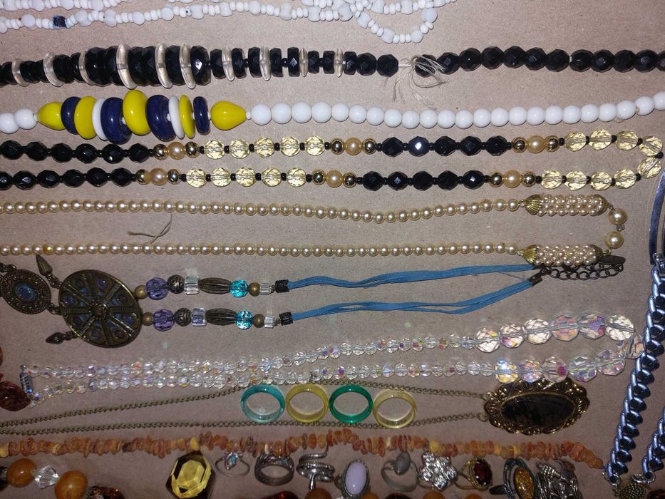 Брошка (кулон, серьги, бижутерия) из СССР.