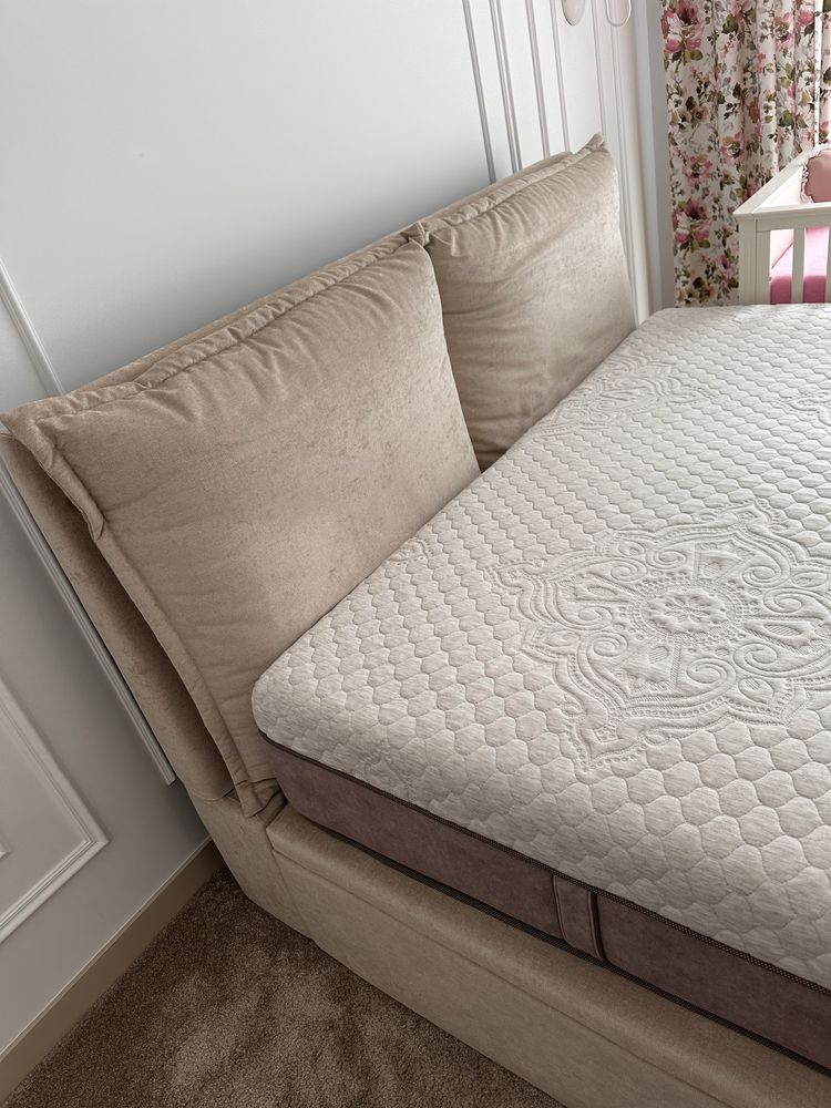 Łóże Pillows kontynetalne z pojemnikiem 180x200