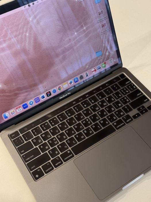 MacBook Pro 13 2020 M1 8Gb 256Gb Space Gray