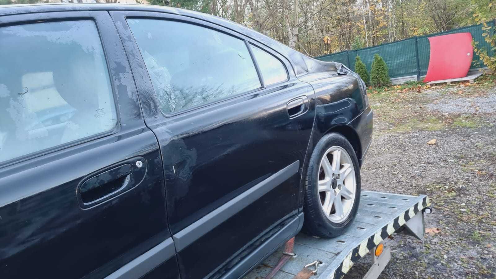 VOLVO S60 2.4 2002 ROK