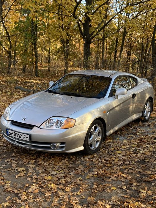 Hyundai coupe tiburon