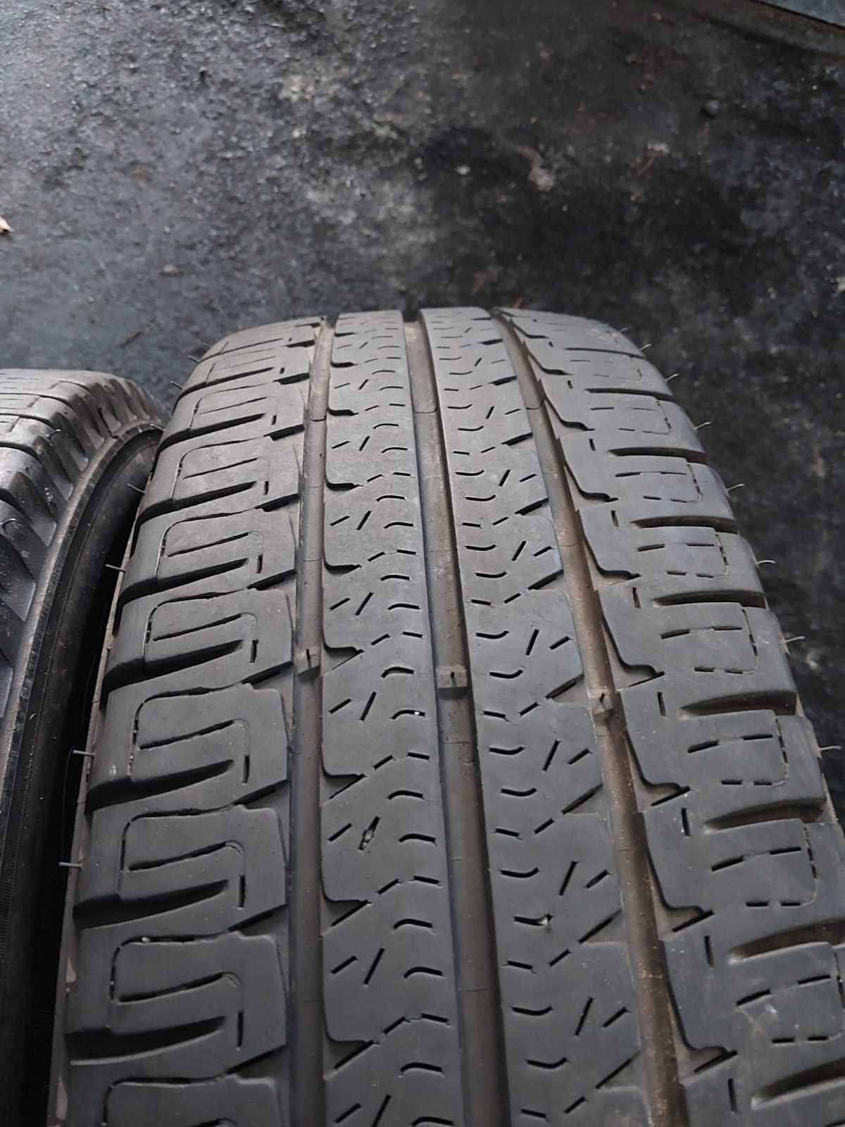 Opony używane 225/75/16c michelin 2x6.5 mm 2019