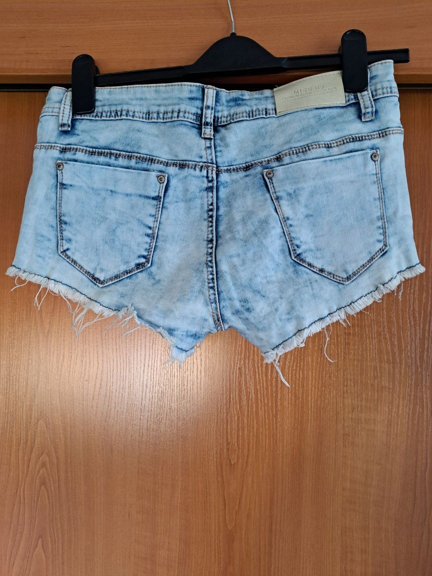 Krótkie spodenki damskie DENIM 42