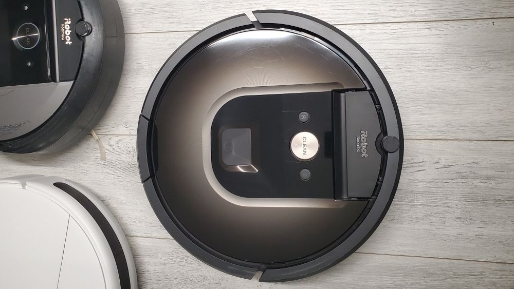 Робот пилосос. На вибір.