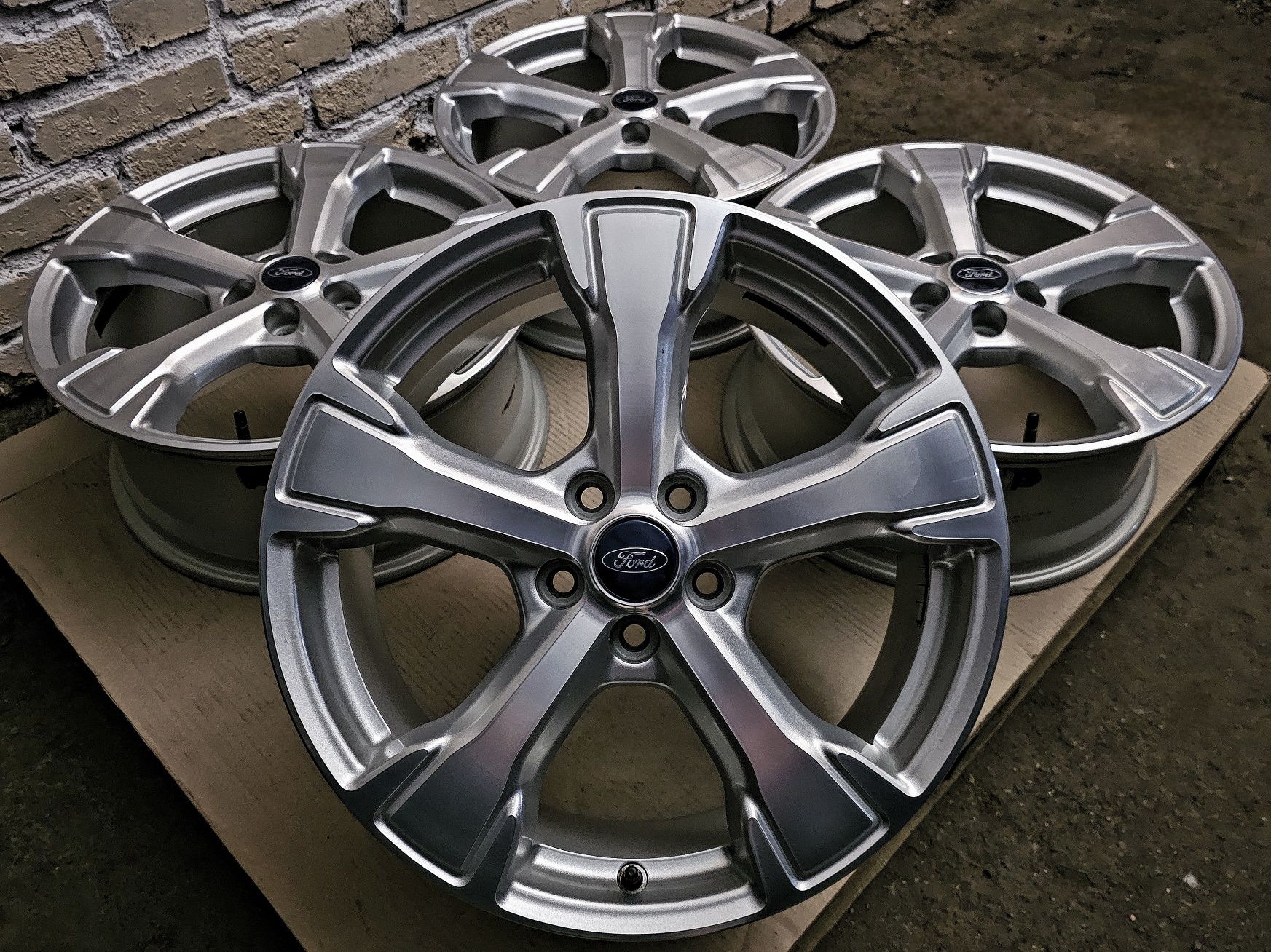 Нові R18 5x108 | Original | CZ | Преміум диски | Ford/Volvo/Renault/..
