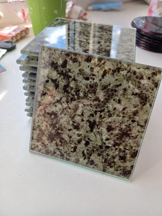 Стекляні підставки під чашки.
Ціна за 4 шт 100 грн.
В наявності 12 шт.