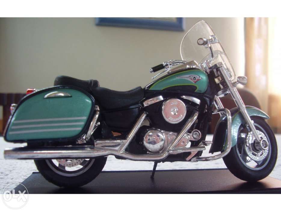 60 modelos escala 1:18 - "Super Motos" c/oferta 3 dossiês (300 fichas)